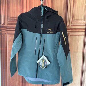 Arc'teryx Black & Green Color Block GORE-TEX Hardshell Jacket, Size XL